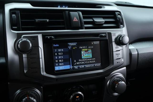 Photo of 2015 Classic Silver Metallic Toyota 4Runner