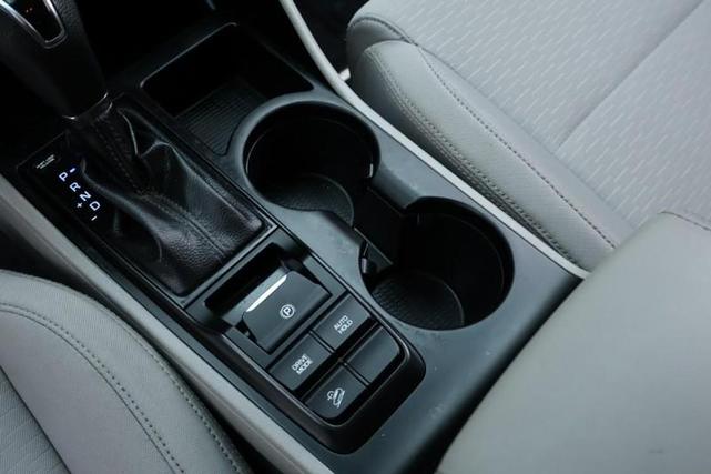 Photo of 2019 WHITE Hyundai TUCSON