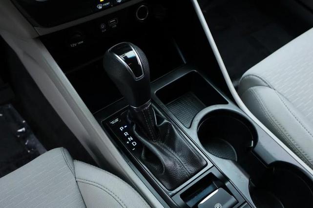 Photo of 2019 WHITE Hyundai TUCSON