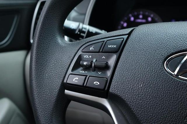 Photo of 2019 WHITE Hyundai TUCSON