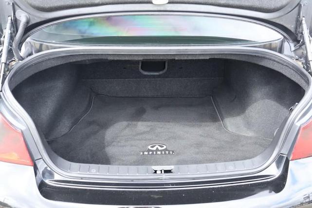 Photo of 2013 Black Obsidian INFINITI G37