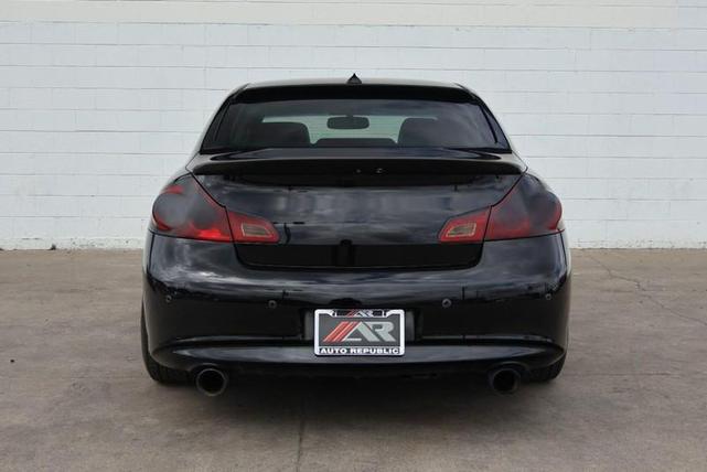 Photo of 2013 Black Obsidian INFINITI G37