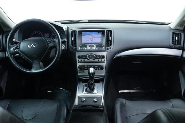 Photo of 2013 Black Obsidian INFINITI G37