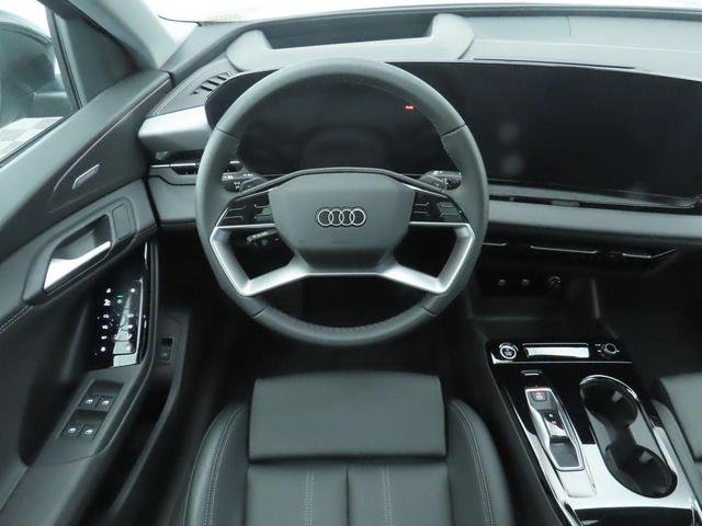 Photo of 2025 Mythos Black Metallic Audi Q6 e-tron