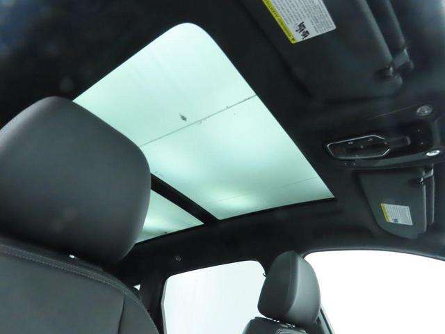 Photo of 2025 Glacier White Metallic Audi Q7