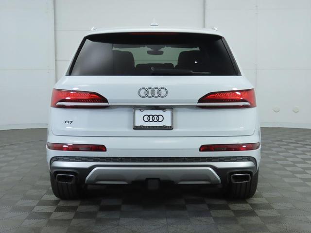 Photo of 2025 Glacier White Metallic Audi Q7