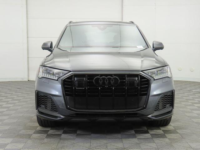 Photo of 2024 Gray Audi Q7