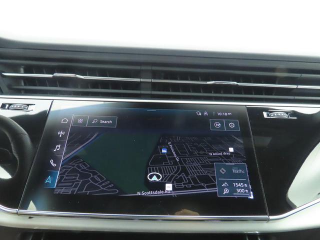 Photo of 2024 Gray Audi Q7