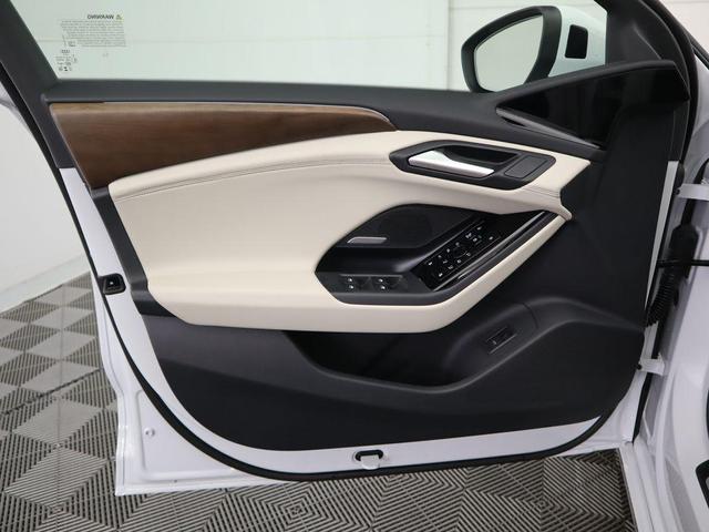 Photo of 2025 Glacier White Metallic Audi A6 e-tron