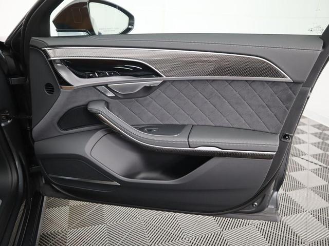 Photo of 2025 Daytona Gray Pearl Effect Audi S8