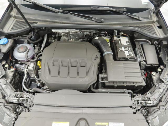 Photo of 2025 Navarra Blue Metallic Audi Q3