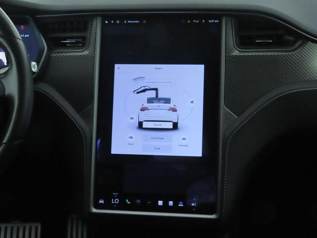 Photo of 2020 Pearl White Multi-Coat Tesla Model X