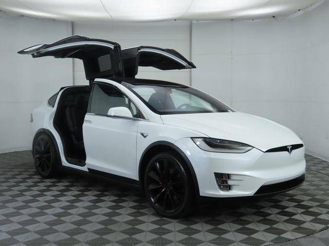 Photo of 2020 Pearl White Multi-Coat Tesla Model X