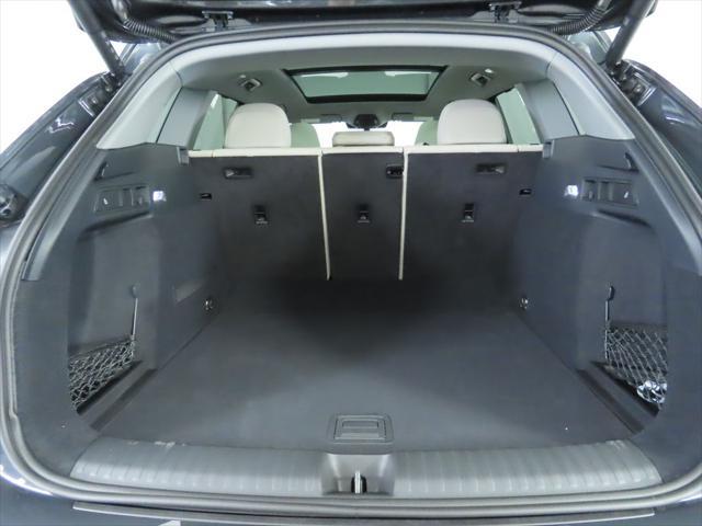Photo of 2025 Manhattan Gray Metallic Audi Q6 e-tron