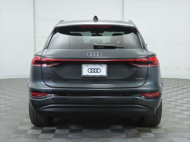 Photo of 2025 Manhattan Gray Metallic Audi Q6 e-tron