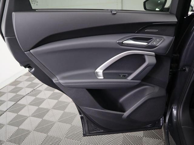 Photo of 2025 Gray Metallic Audi Q5