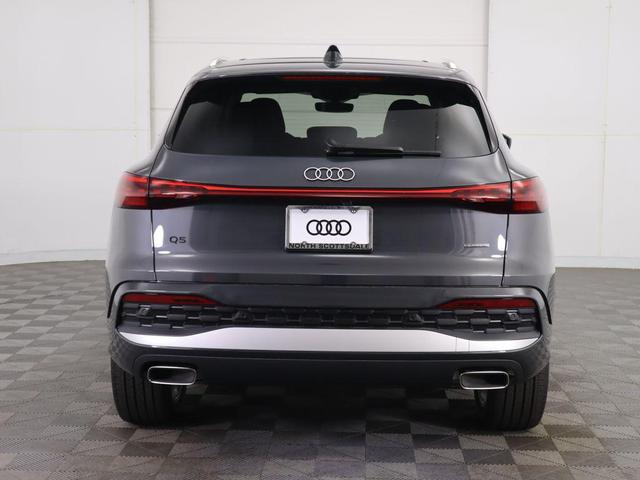 Photo of 2025 Gray Metallic Audi Q5