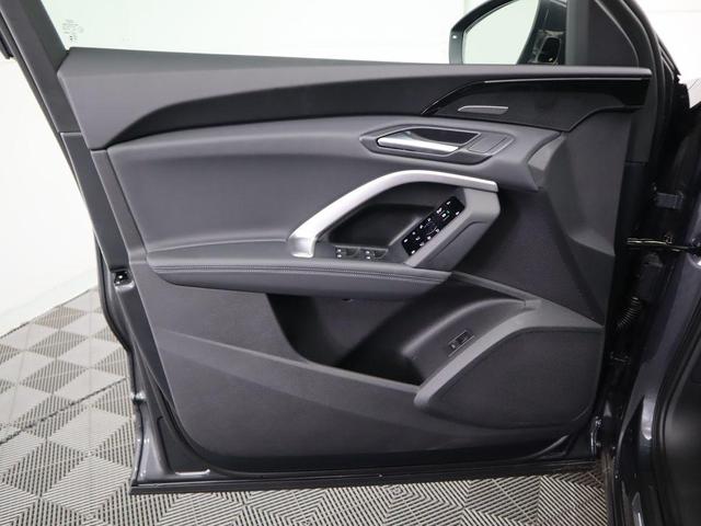 Photo of 2025 Gray Metallic Audi Q5