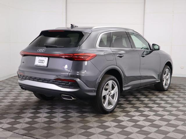 Photo of 2025 Gray Metallic Audi Q5