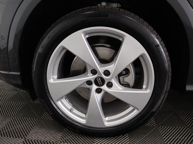 Photo of 2025 Gray Metallic Audi Q5