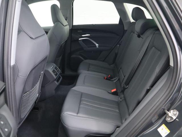 Photo of 2025 Gray Metallic Audi Q5