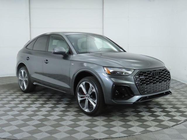 Photo of 2025 Daytona Gray Pearl Effect Audi Q5