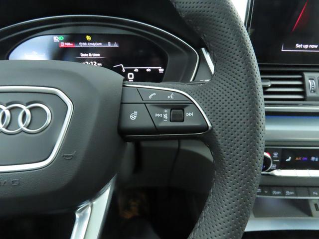 Photo of 2025 Daytona Gray Pearl Effect Audi Q5