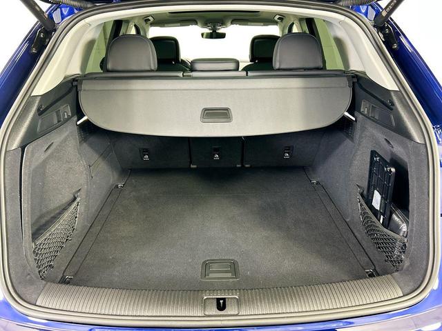 Photo of 2022 Navarra Blue Metallic Audi Q5