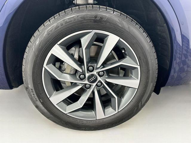 Photo of 2022 Navarra Blue Metallic Audi Q5