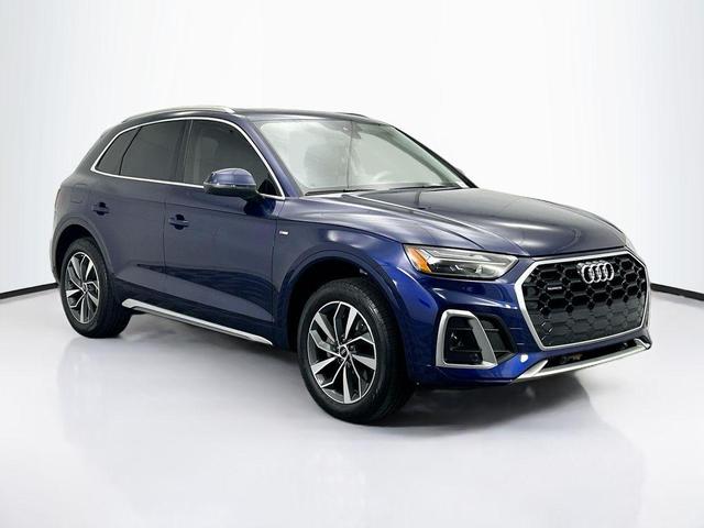 Photo of 2022 Navarra Blue Metallic Audi Q5