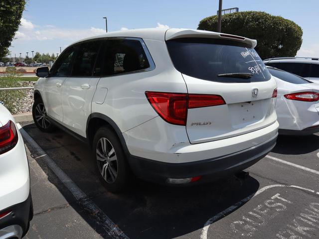 Photo of 2018 White Diamond Pearl Honda Pilot