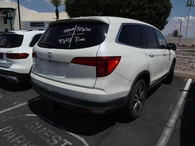 Photo of 2018 White Diamond Pearl Honda Pilot