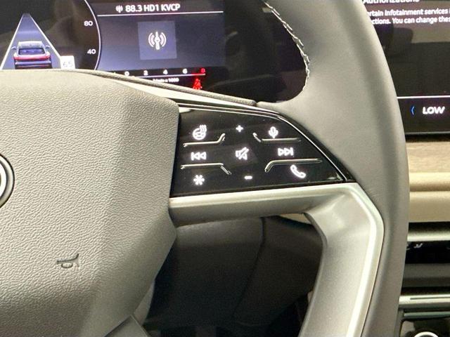 Photo of 2025 Glacier White Metallic Audi Q5