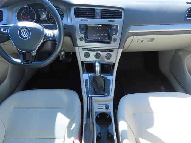 Photo of 2015 Pure White Volkswagen Golf