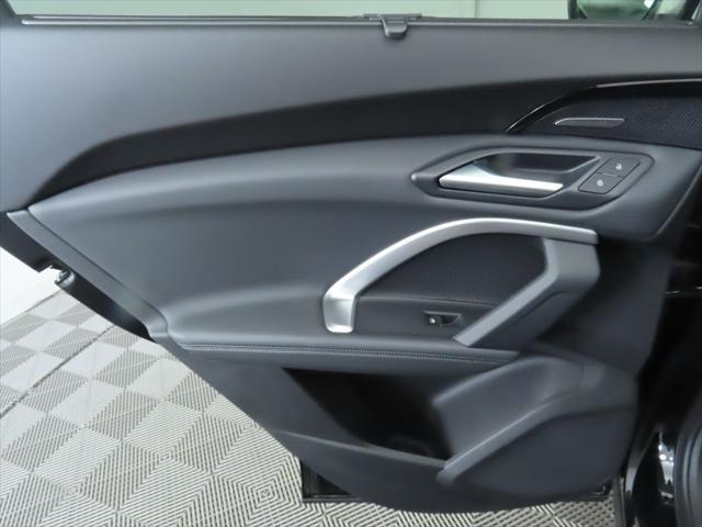 Photo of 2025 Mythos Black Metallic Audi Q5