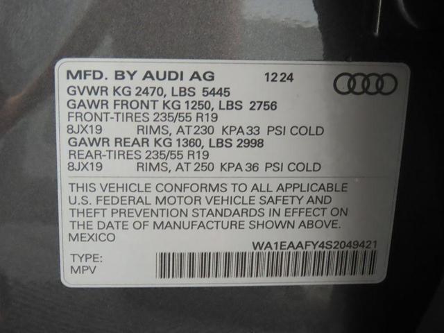 Photo of 2025 Daytona Gray Pearl Effect Audi Q5