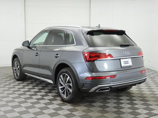 Photo of 2025 Daytona Gray Pearl Effect Audi Q5