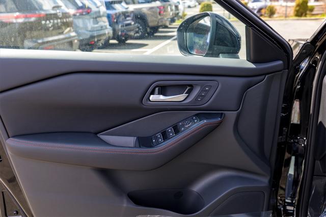 Photo of 2025 Boulder Gray Nissan Rogue