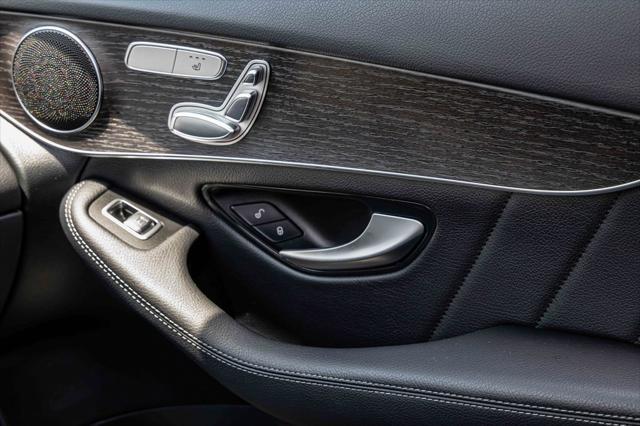 Photo of 2022 Graphite Gray Mercedes-Benz GLC 300