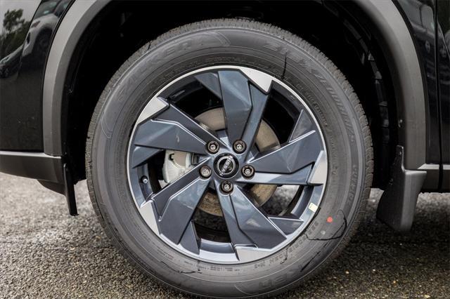 Photo of 2025 Super Black Nissan Rogue