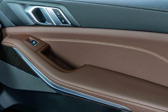 Photo of 2023 Carbon Black Metallic BMW X5