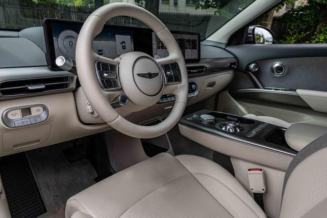 Photo of 2024 Savile Silver Genesis GV60