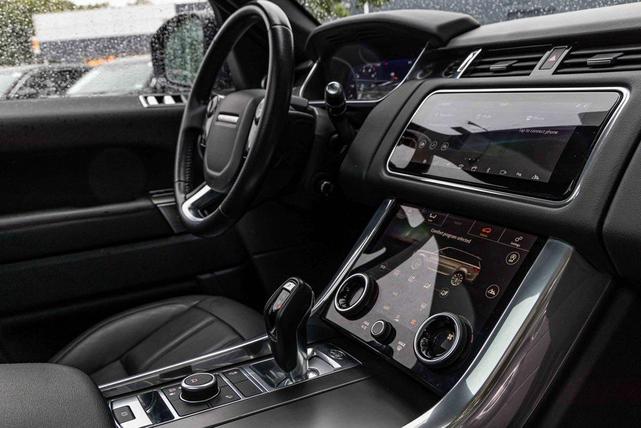 Photo of 2022 Black Land Rover Range Rover Sport