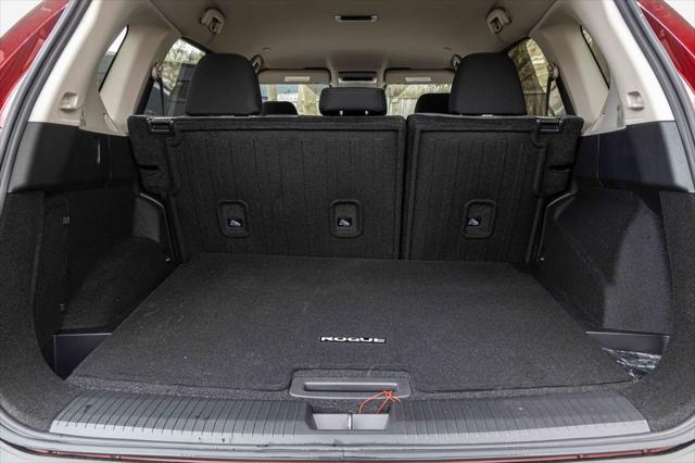 Photo of 2023 Scarlet Ember Tintcoat Nissan Rogue