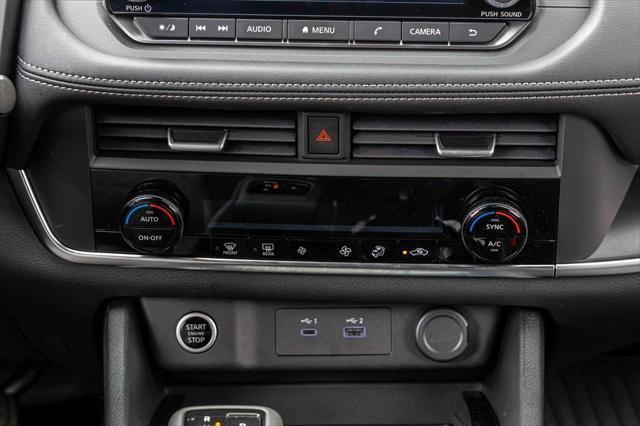 Photo of 2023 Scarlet Ember Tintcoat Nissan Rogue
