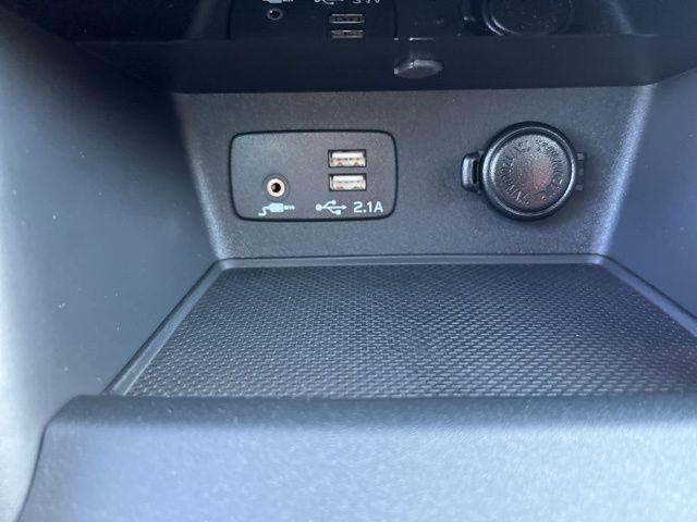 Photo of 2025 Crystal White Pearl Subaru Forester