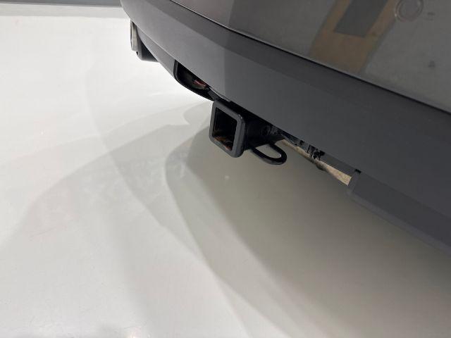 Photo of 2016 Graphite Metallic Cadillac SRX
