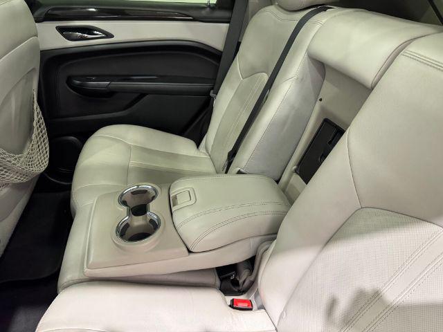 Photo of 2016 Graphite Metallic Cadillac SRX