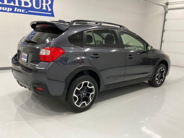 Photo of 2017 Ice Silver Metallic Subaru Crosstrek