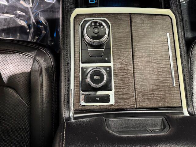 Photo of 2018 Shadow Black Ford Expedition